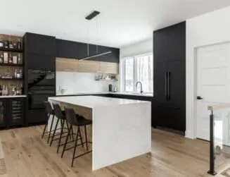 Calacatta Quartz elegant kitchen look that combines style and functionality for a modern experience
